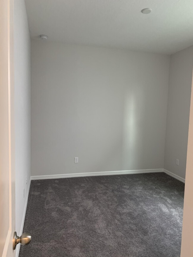 Building Photo - 5563 Sabal Dr