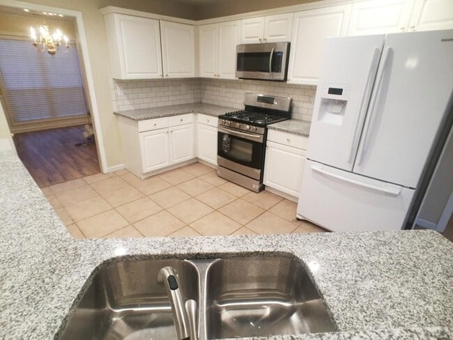 Building Photo - 4615 Howell Farms Dr NW