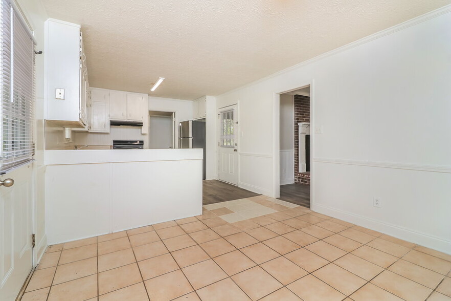 Building Photo - 1676 Grayson Pkwy