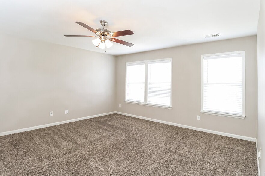 Building Photo - 9711 Cayenne Dr