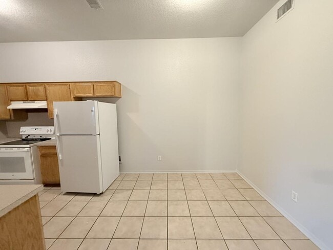 Building Photo - 3708 Gus Dr