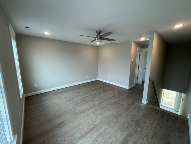 Building Photo - 7733 Barefoot Rd