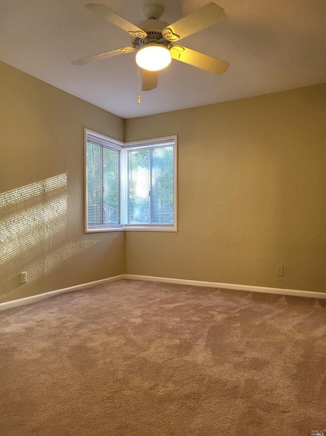 Building Photo - 848 Acalanes Rd