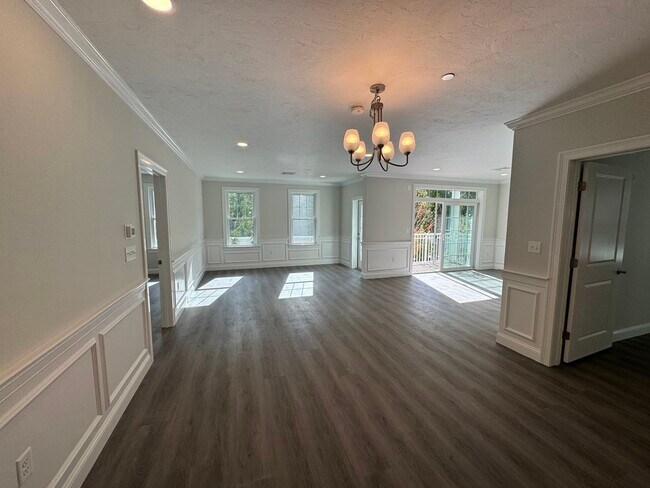 Building Photo - 320 Middlesex Ave