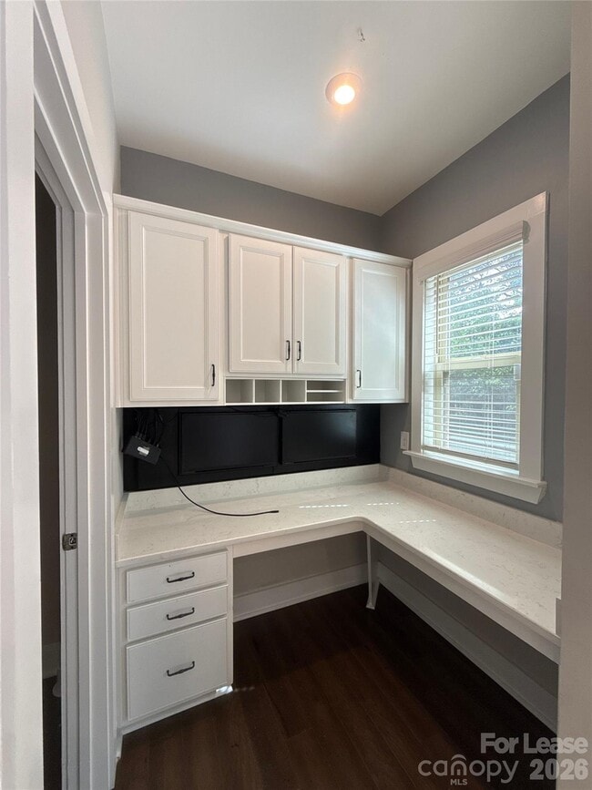 Building Photo - 17023 Soho Dr