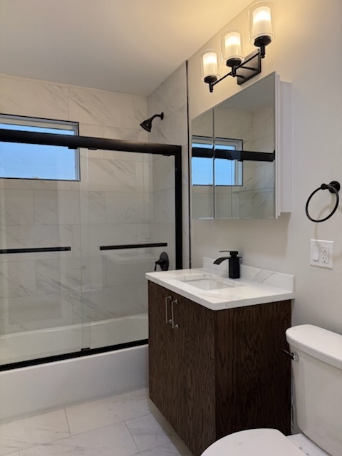 Building Photo - 2431 N 76th Ct
