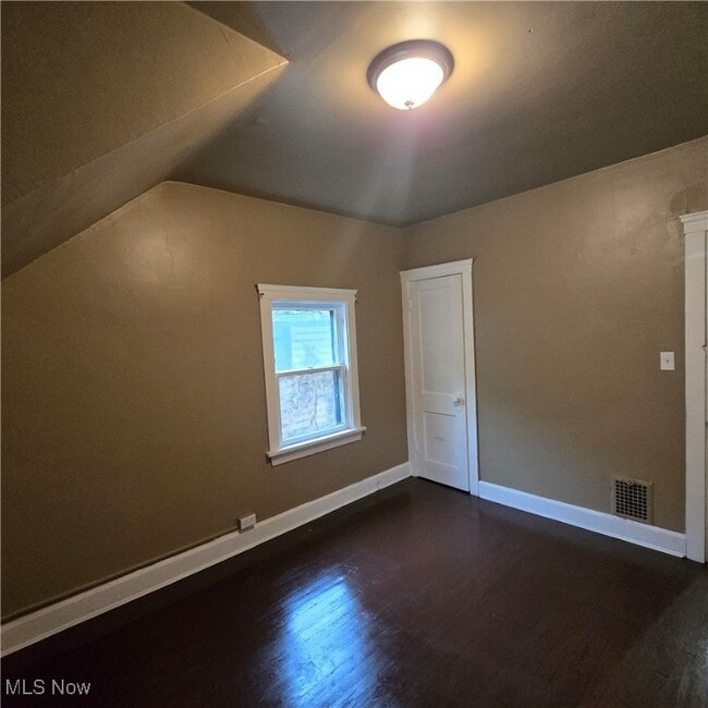 Building Photo - 1534 E 133rd St