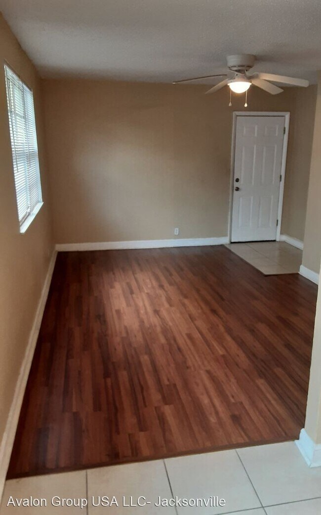 Building Photo - 1819 W 6th St