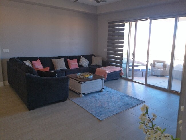 Building Photo - Beautiful Brand-New Home for Rent in Viewpoint Estates Winter Rental