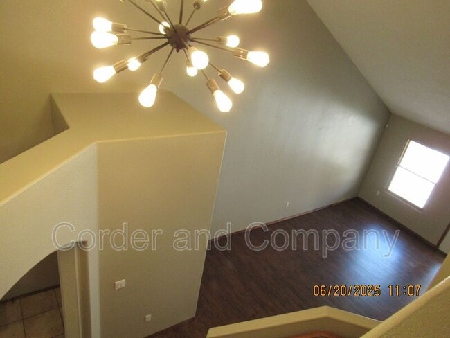 Building Photo - 819 Tumulus Dr NW