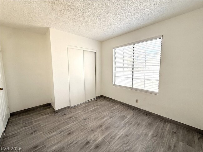 Building Photo - 5625 Ballinger Dr