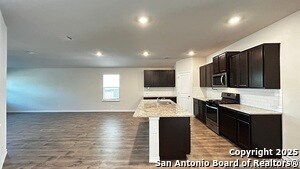Building Photo - 6710 Orff Pt