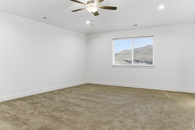 Building Photo - 4634 E Silver Moon Dr