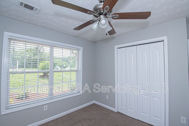 Building Photo - 65 Weldon Pl