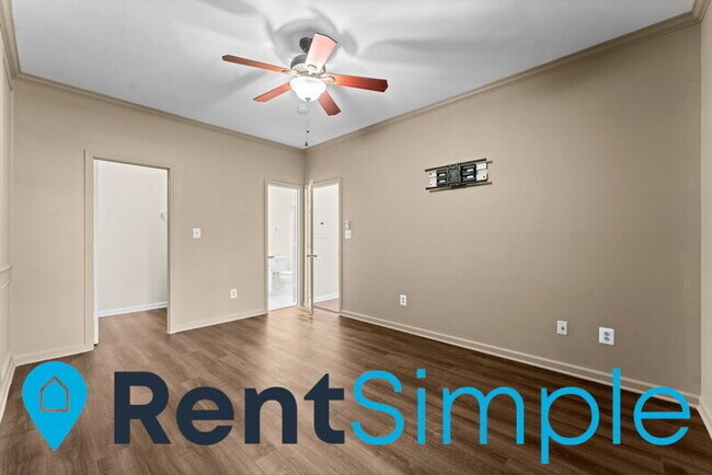 Building Photo - 4408 Helmsford Ln