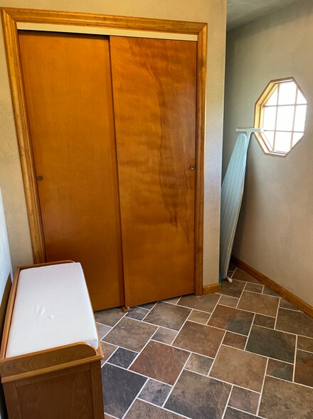 Mud Room - 709 Center St