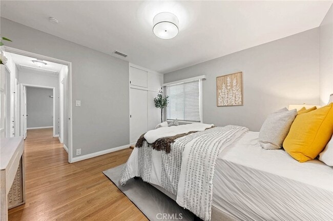 Building Photo - 1505 N Rosewood Ave