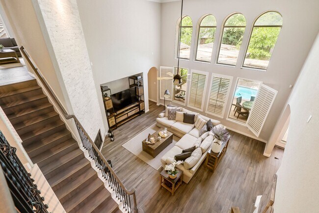 Building Photo - 6 Stickley Ct