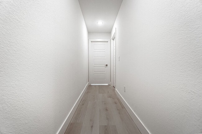 Building Photo - Welcome to the modern Townhomes in Bentonville