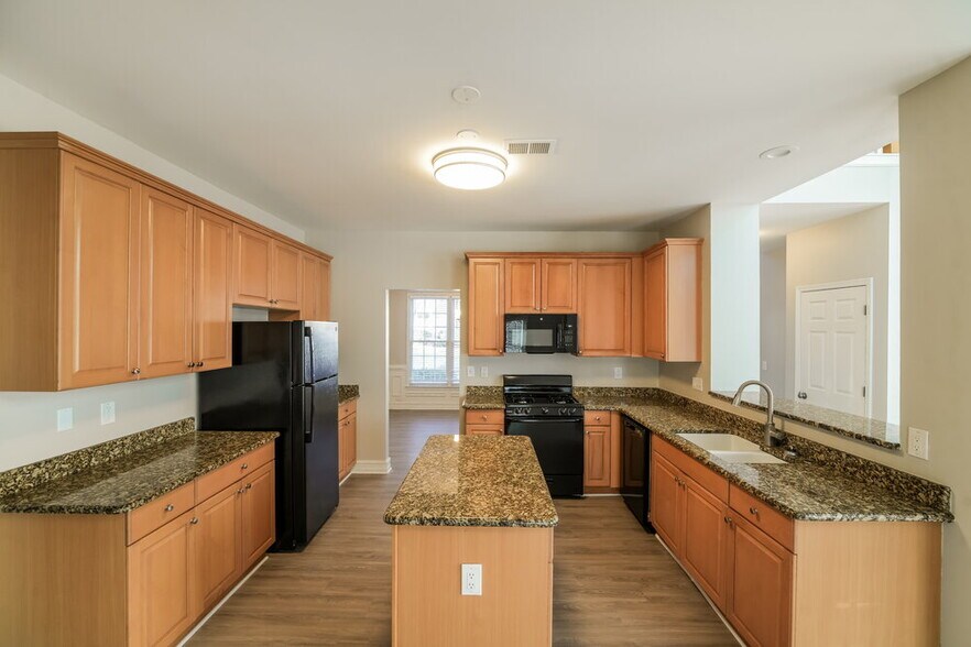 Building Photo - 124 Mayes Farm Rd NW