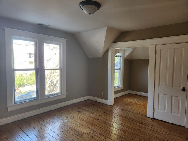 Building Photo - 1720 N Pearl St