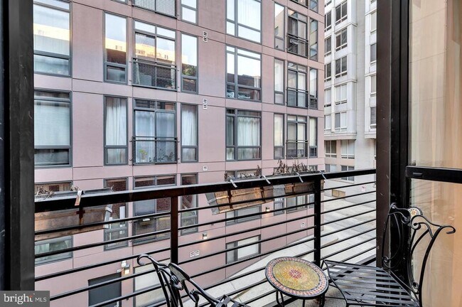 Building Photo - 1209 13th St NW