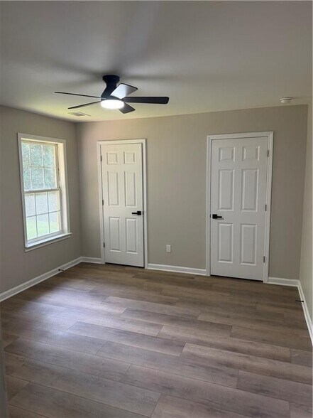 Building Photo - 1286 N Lea Ct SE