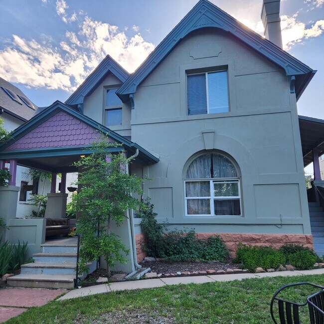 Primary Photo - 1639 N Ogden St