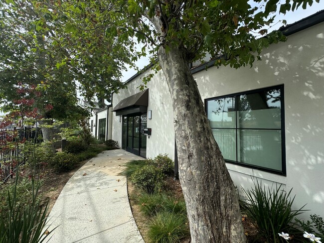 Building Photo - Woodman Arleta Apartments