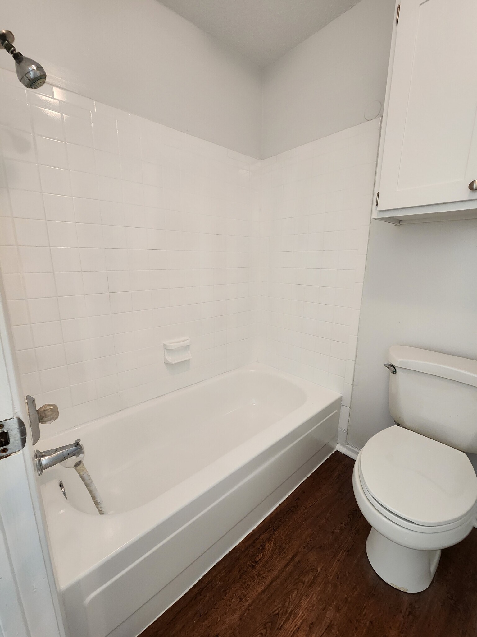 Building Photo - 2107 Lazy Ridge Dr