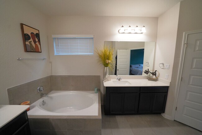 Building Photo - Gorgeous First-Time Rental in Saint Hedwig (SCUCISD) Rental Commission: $500