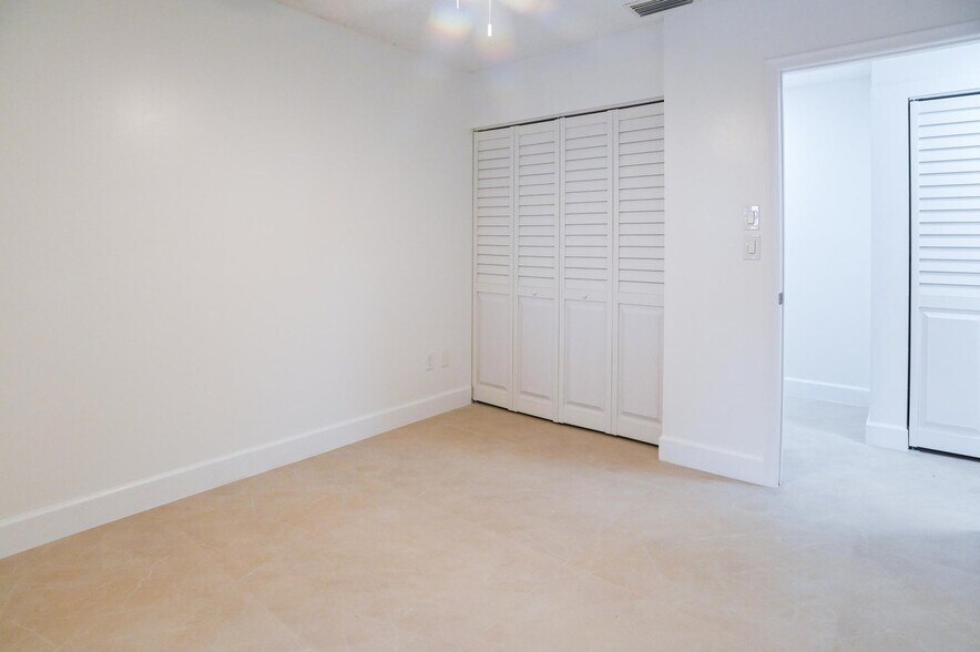 Building Photo - 1148 Summit Trail Cir