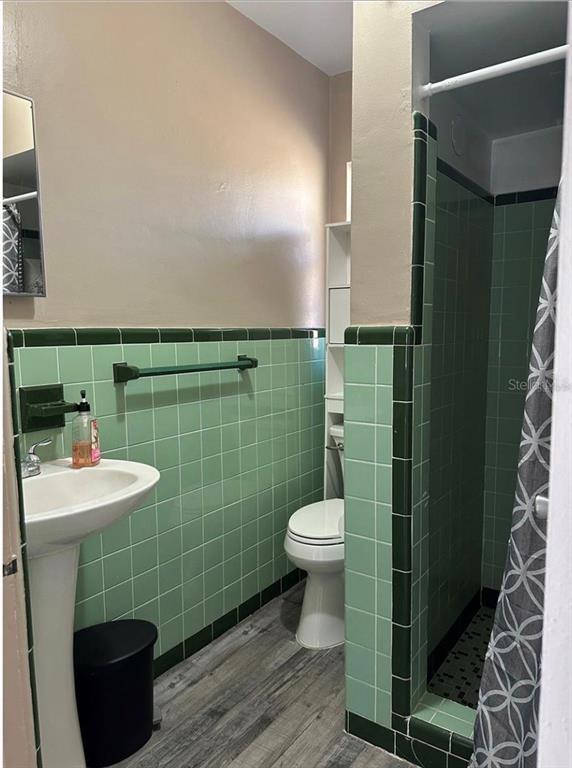 Building Photo - 607 Johns Ave