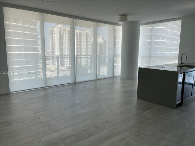 Building Photo - 1080 Brickell Ave