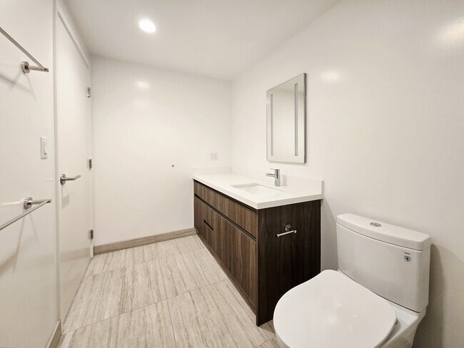 Building Photo - 1500 Rycroft St