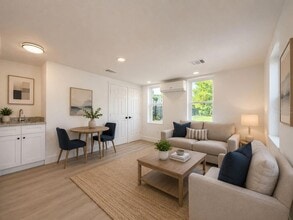 Building Photo - 401 E Columbus Dr