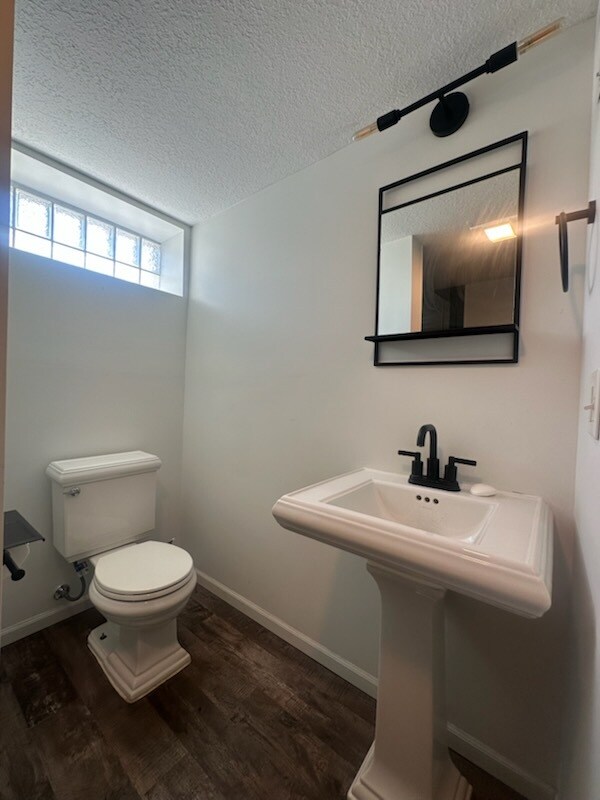 Building Photo - 5401 S 32nd Ave