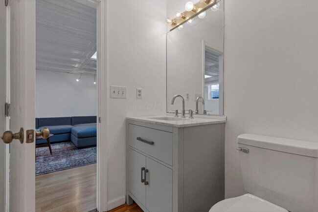 Building Photo - 2639 Berber St