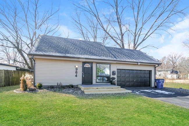 Primary Photo - Fantastic 3bd/1.5ba home! Let yourself in!