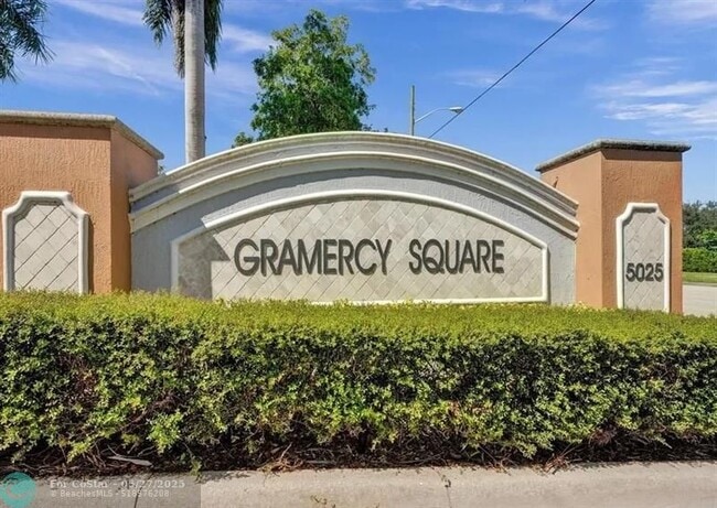 Building Photo - 5115 Gramercy Square Dr