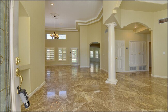 Building Photo - Available to view!