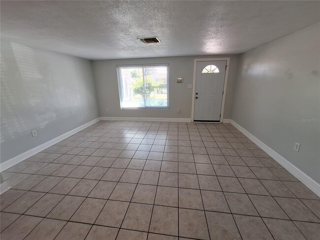 Building Photo - 7317 Star Dust Dr