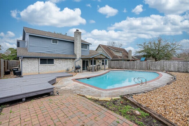 Building Photo - 12123 Monticeto Ln