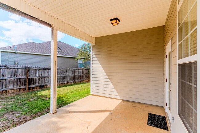 Building Photo - 8395 Ivy Mill Way