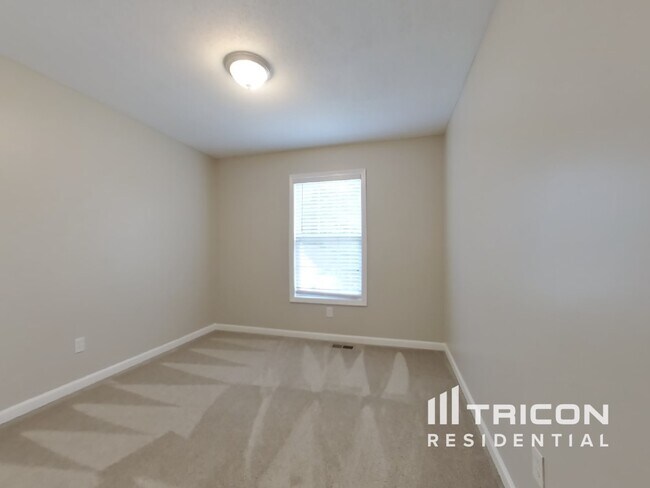 Building Photo - 7258 Brittany Way