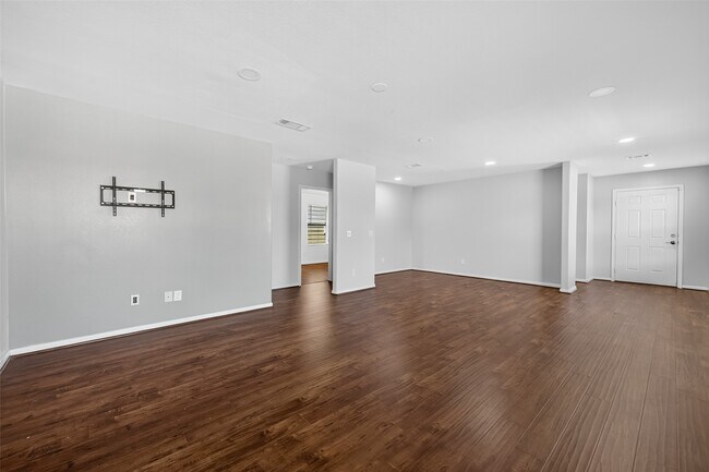 Building Photo - 2730 Skyview Silver Dr