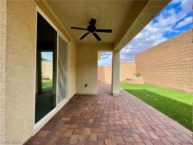 Building Photo - 354 Mezzaforte St