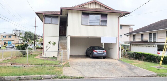 Primary Photo - 1703 Waiola St