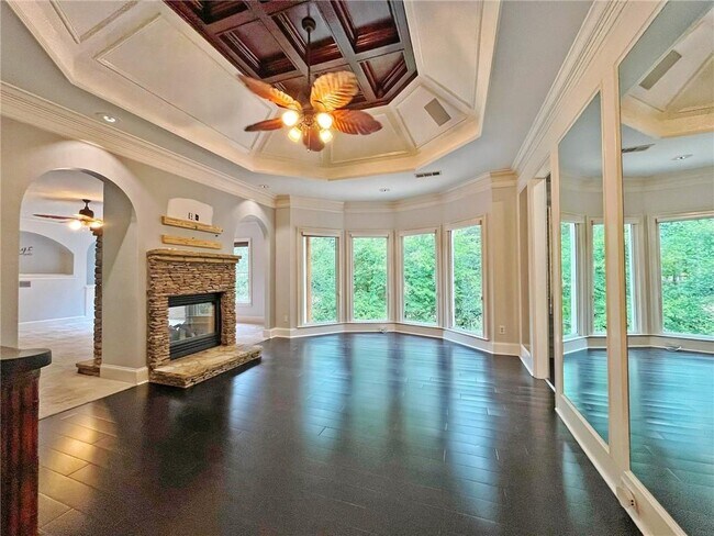 Building Photo - 6709 Wooded Cove Ct