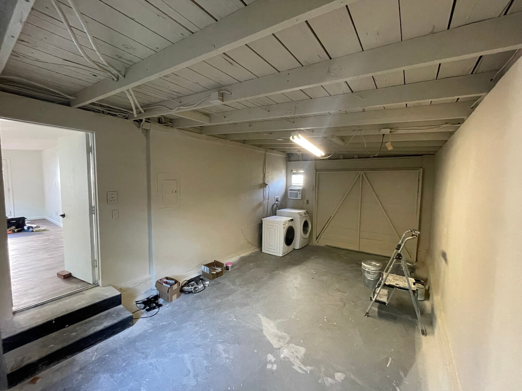 Building Photo - 4272 Harbinson Ave